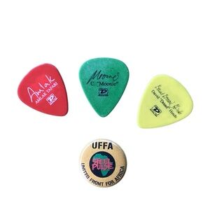 Steel Pulse Merchandise Reggae United Front for Africa pin and guitar picks